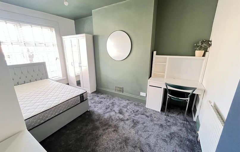 Pearson Road, Mutley, Plymouth - Image 1